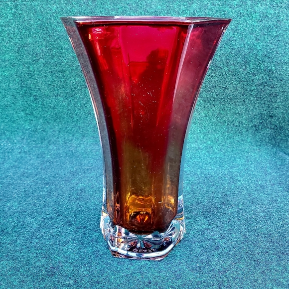 Hoosier Glass Ruby Red 10” Tall Glass Vase 6 Sided 4041 ~ Vintage 4lbs 5oz - Picture 2 of 13